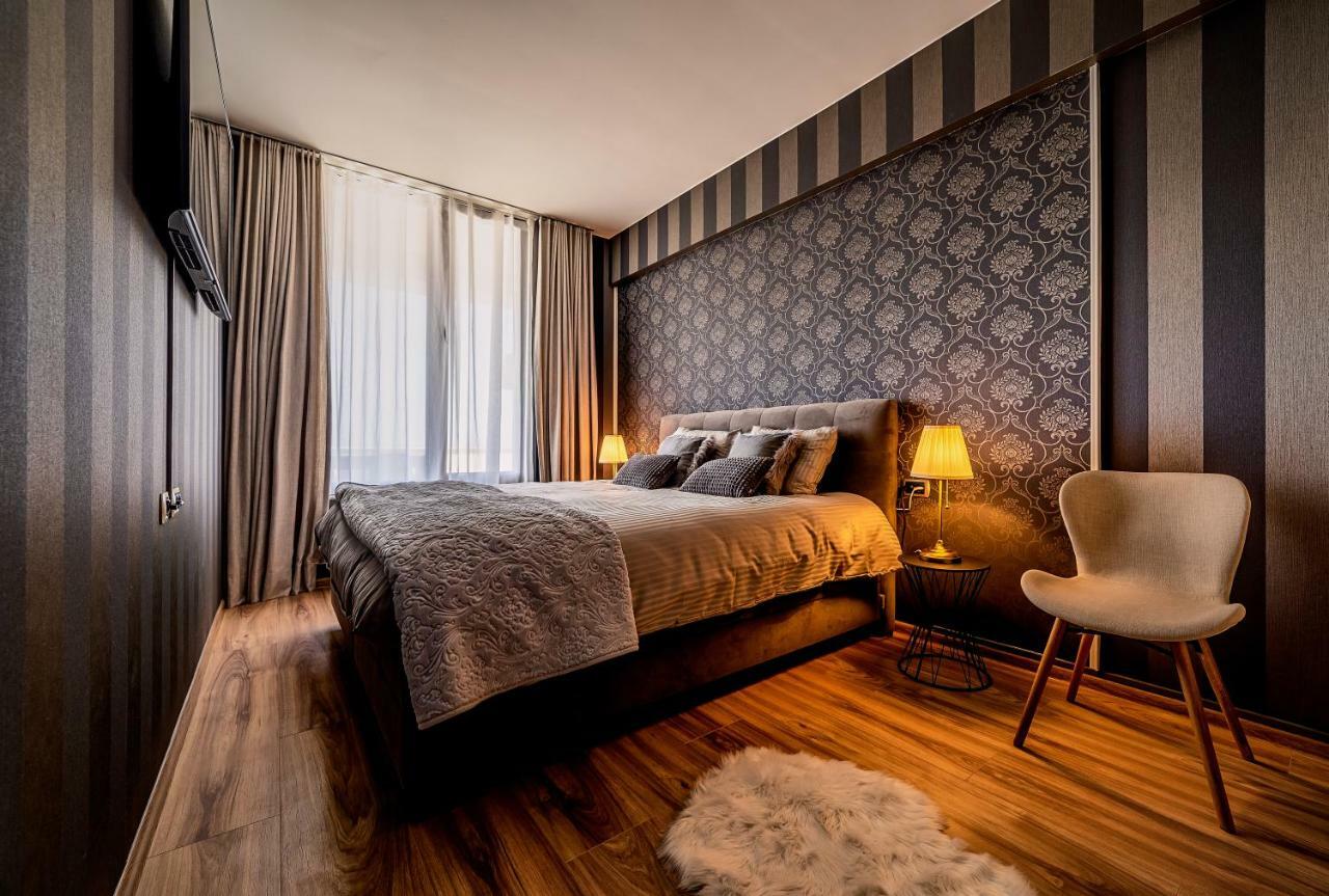 Penthouse Chic By Landev Lägenhet Braşov Exteriör bild