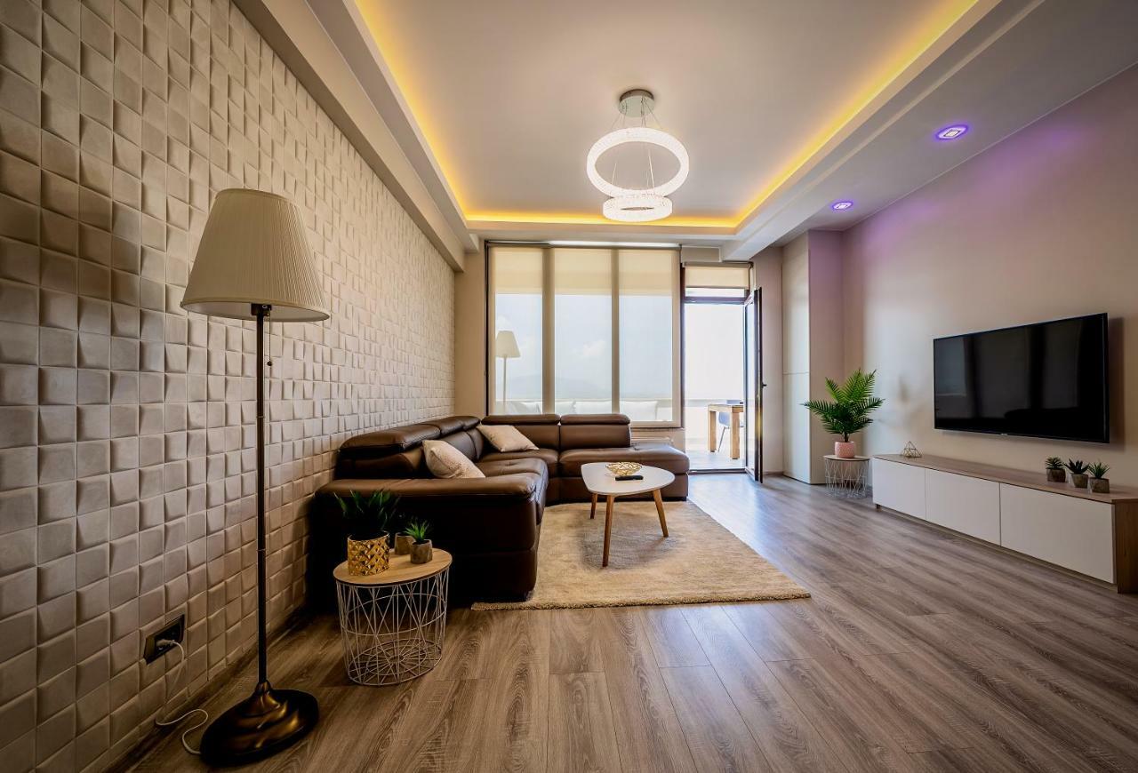 Penthouse Chic By Landev Lägenhet Braşov Exteriör bild